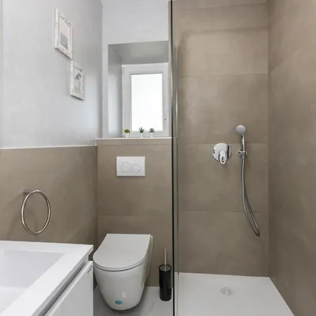 Bregha - Three Bedroom With Sea View *