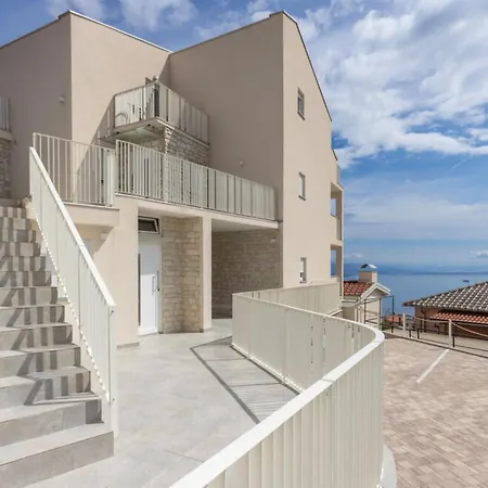 Bregha - Three Bedroom With Sea View * Matulji