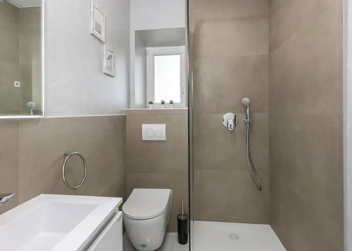 Bregha - Three Bedroom With Sea View *