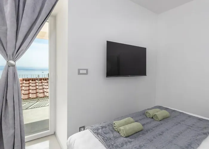 Bregha - Three Bedroom With Sea View * マトゥリ