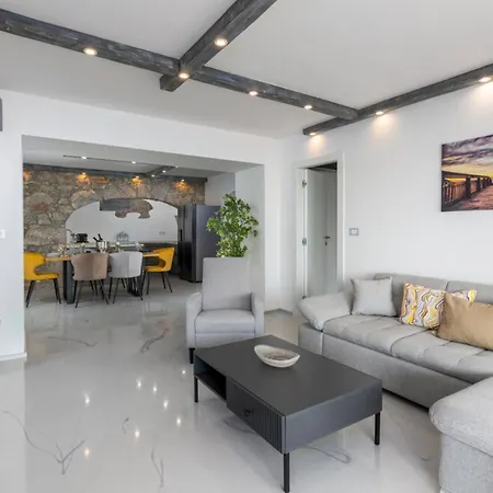 Apartmán Bregha - Three Bedroom With Sea View