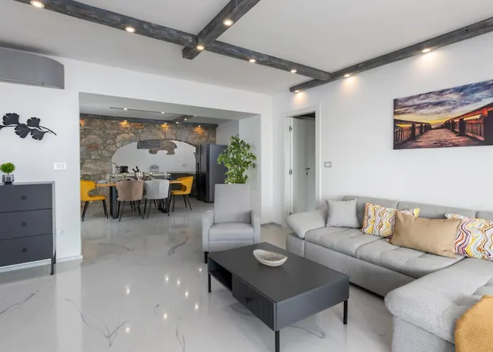 Appartamento Bregha - Three Bedroom With Sea View